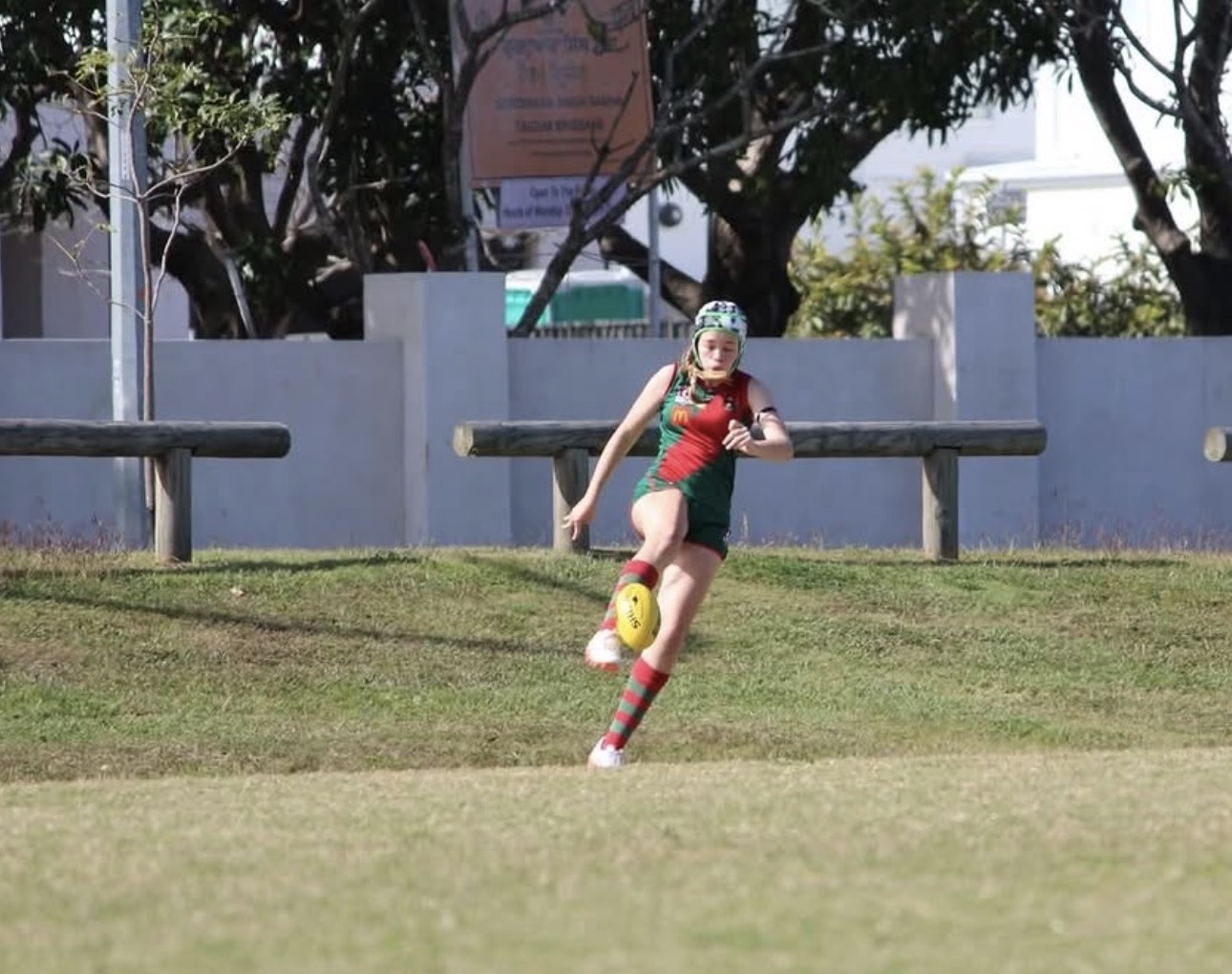 Leah W — AFL athlete